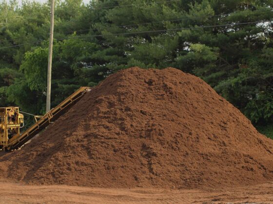 pile of bulk wholesale mulch